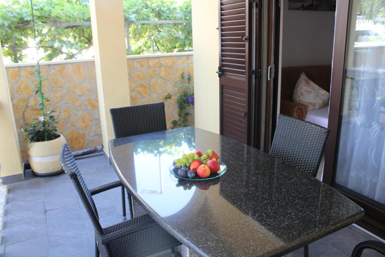 Apartments Villa Macola Трогир Екстериор снимка